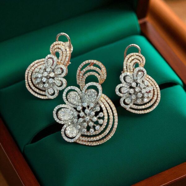 P-066 (28) Stunning 7.50 Cts Round Brilliant Natural Diamonds Pendant Earrings Set 14K Gold