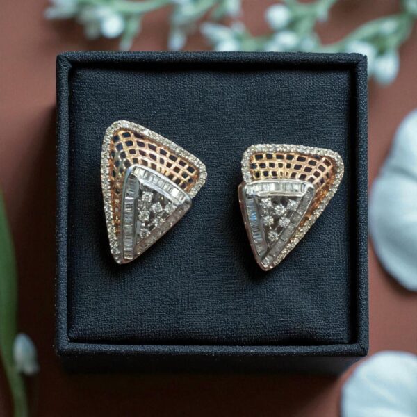 5.65 Carats Round Baguette Shape Diamonds Art Deco Pendant Earrings Set 14K Gold