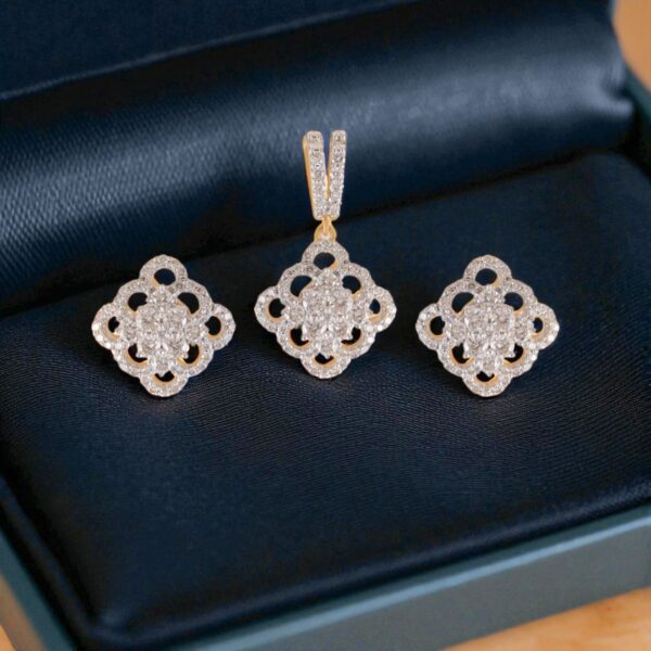 P-080 (6) Stunning 2.25 Cts Round Brilliant F/VS1 Diamonds Pendant Earrings Set 14K Gold