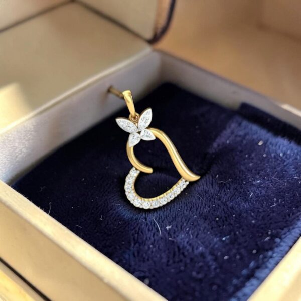 P-098 (7) Stunning 1/2 Cts Round Brilliant F/VS1 Diamonds Butterfly Heart Pendant 14K Gold