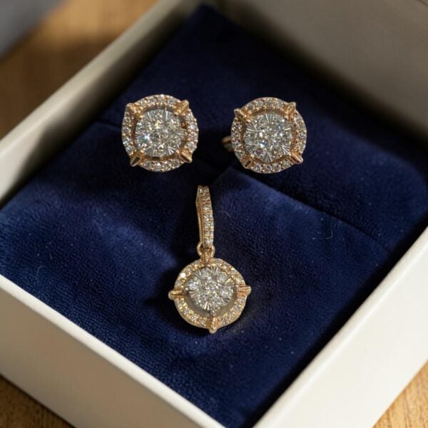 Pave 0.72 Cts Round Brilliant F/VS1 Diamonds Halo Pendant Earrings Set 14K Gold