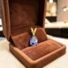 Stunning 4.50 Cts Lab Grown Blue Sapphire Unisex Pendant In 18K Gold