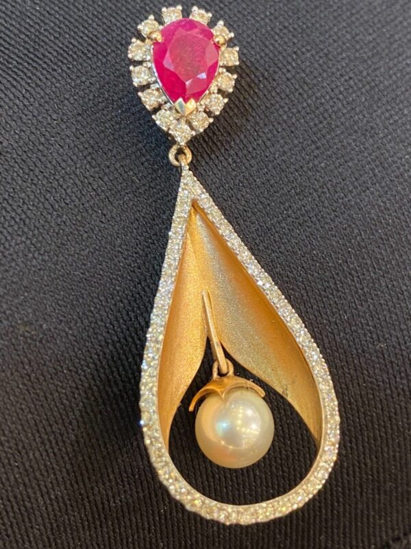 Pave 3.50 Carats Round Brilliant Natural Diamonds Ruby Pearl Pendant In 14K Gold
