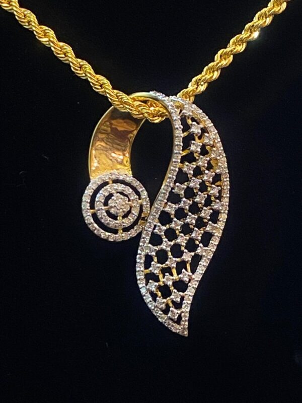 Stunning 0.85 Cts Round Brilliant Cut Natural Diamonds Pendant In Solid 18K Gold