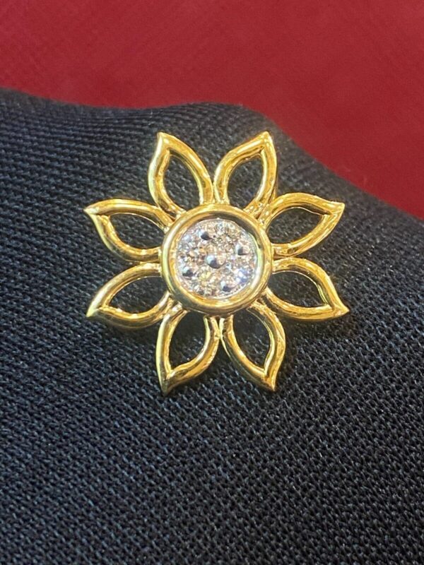 P-481 (1) Pave 0.20 Carats Round Brilliant Cut Natural Diamonds Floral Pendant In 18K Gold