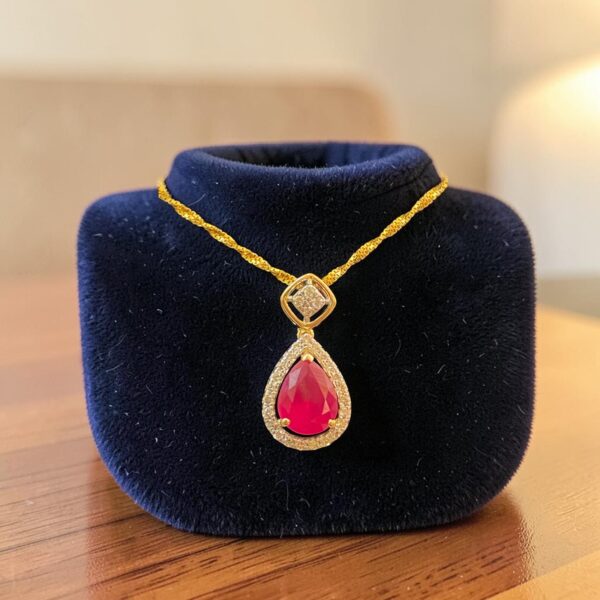 Pave 2.31 Cts Round Brilliant F/VS1 Diamonds Ruby Teardrop Pendant In 18K Gold