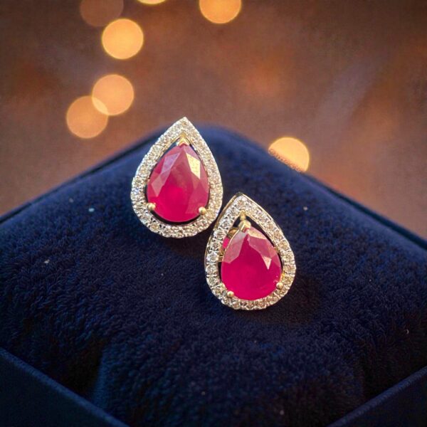 P-498-E (18) Pave 4.17 Cts Round Brilliant F/VS1 Diamonds Ruby Stud Earrings In Fine 18K Gold