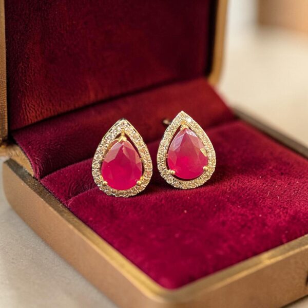 P-498-E (21) Pave 4.17 Cts Round Brilliant F/VS1 Diamonds Ruby Stud Earrings In Fine 18K Gold