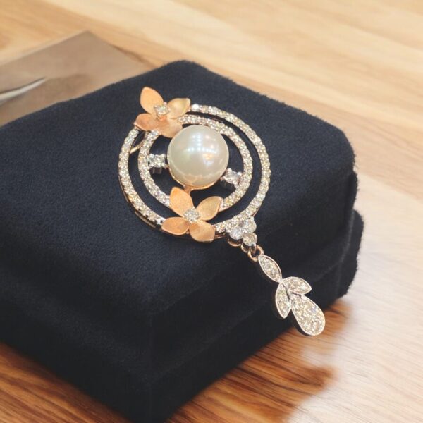 Pave 5.20 Cts Round Brilliant F/VS1 Diamonds Pearl Pendant in Fine 14K Rose Gold