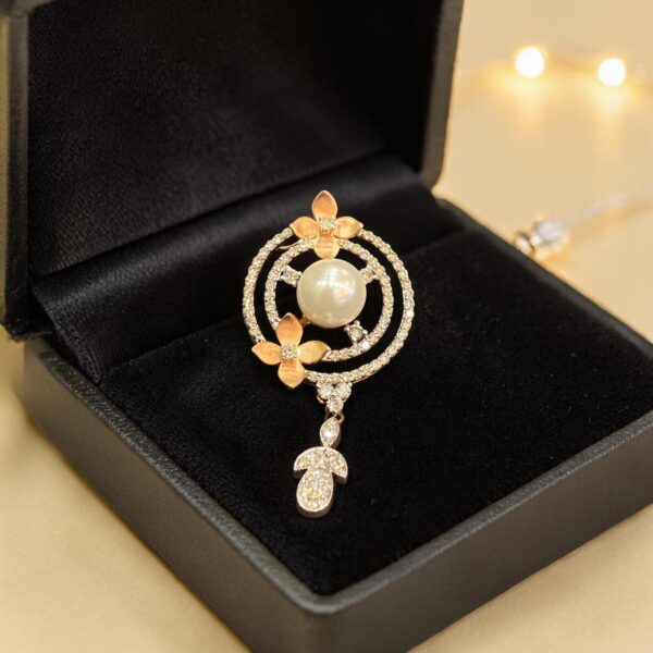 Pave 5.20 Cts Round Brilliant F/VS1 Diamonds Pearl Pendant in Fine 14K Rose Gold