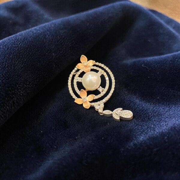 Pave 5.20 Cts Round Brilliant F/VS1 Diamonds Pearl Pendant in Fine 14K Rose Gold