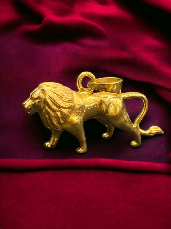 P-540 (14) Elegant Men's Dubai Royal King Lion Pendant In Hallmark 22Karat Fine Yellow Gold