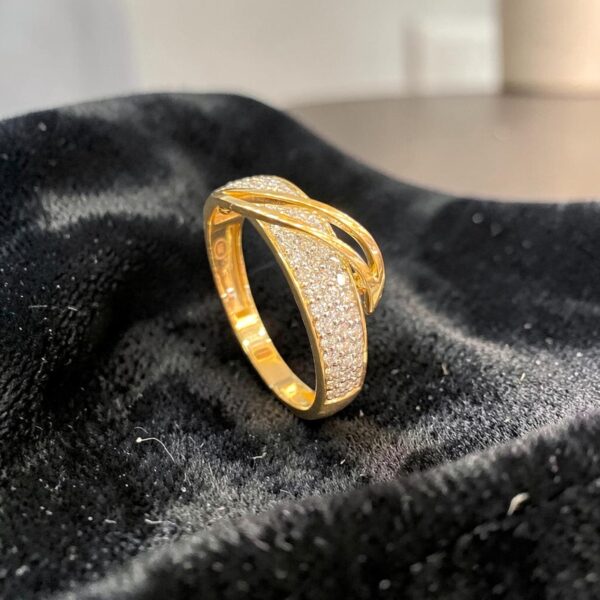 R-056 (30) Pave 0.72 Cts Round Brilliant F/VS1 Diamonds 3-Row Engagement Band Ring 18K Gold