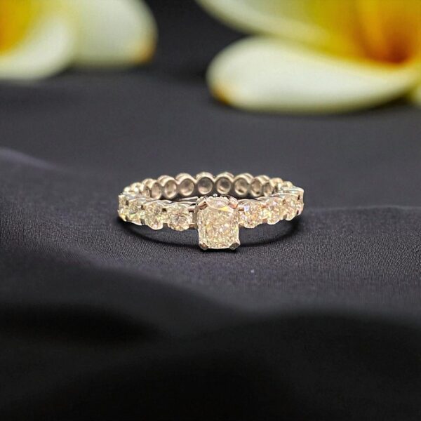 2.40 Cts GIA Certified Cushion Round Cut F/VS1 Diamonds Engagement Ring 18K Gold