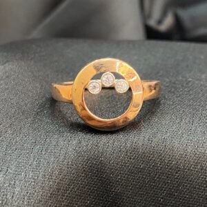 R-101 (1) Stunning 0.06 Ct Round Brilliant Cut Diamonds Women Three-Stone Ring In 14K Gold