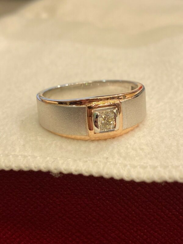 0.20 Cts Round Brilliant Cut Diamond Men's Anniversary Band Ring In 585 14K Gold