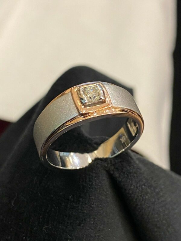 0.20 Cts Round Brilliant Cut Diamond Men's Anniversary Band Ring In 585 14K Gold