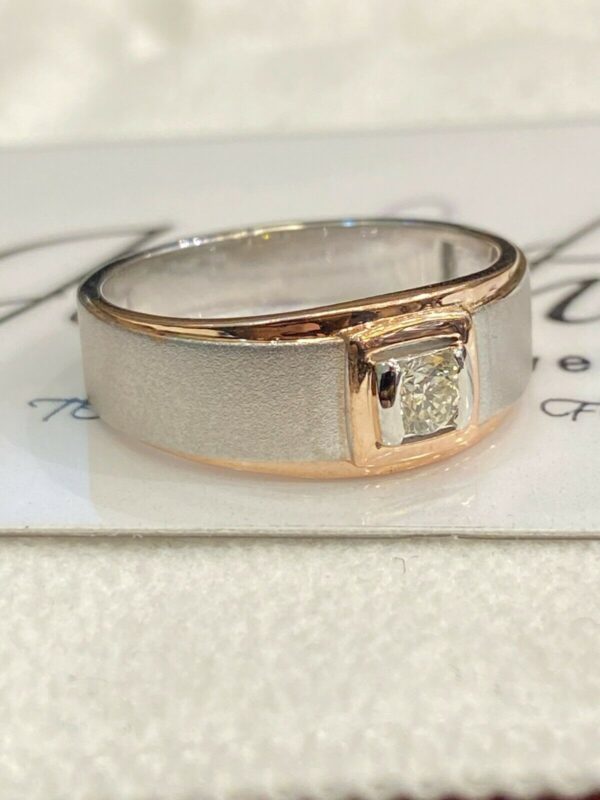 0.20 Cts Round Brilliant Cut Diamond Men's Anniversary Band Ring In 585 14K Gold
