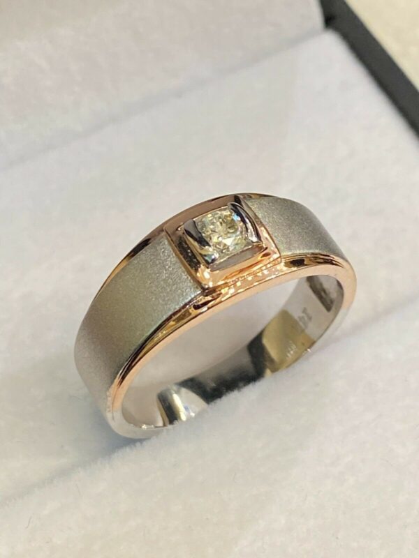 0.20 Cts Round Brilliant Cut Diamond Men's Anniversary Band Ring In 585 14K Gold