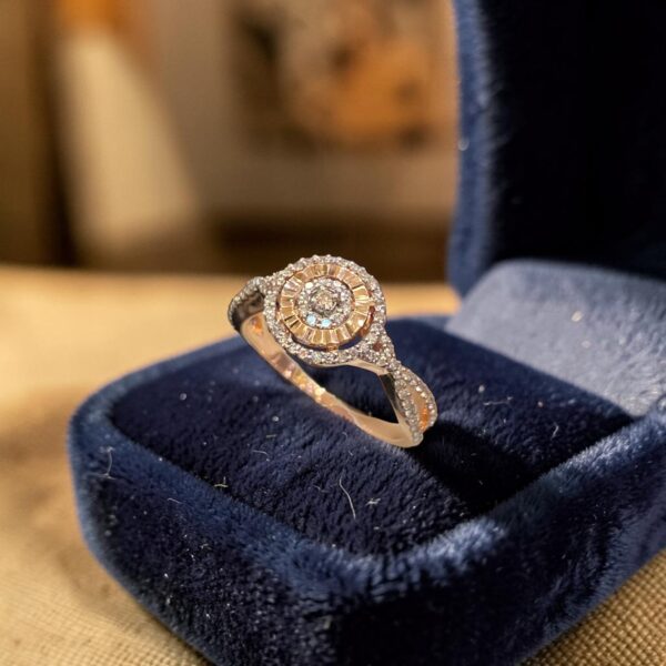 R-247 (22) Pave 0.32 Cts Round Brilliant F/VS1 Diamonds Anniversary Ring In 14K Rose Gold