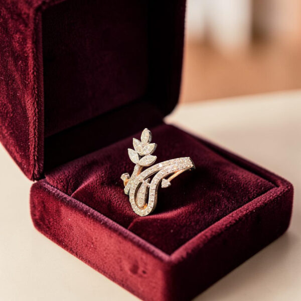 Stunning 0.94 Cts Marquise Round F/VS1 Diamonds Cross Over Floral Ring 14K Gold