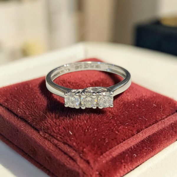 GIA Certified 0.75 Cts Round Brilliant F/VS1 Diamonds Three-Stone Ring 18KT Gold