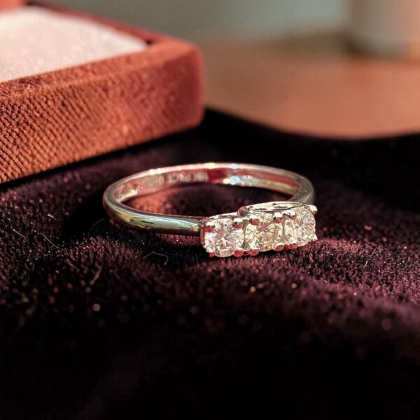 GIA Certified 0.75 Cts Round Brilliant F/VS1 Diamonds Three-Stone Ring 18KT Gold