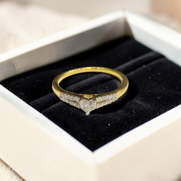 0.50 Cts GIA Certified Heart Round Shape F/VS1 Diamonds Engagement Ring 18K Gold