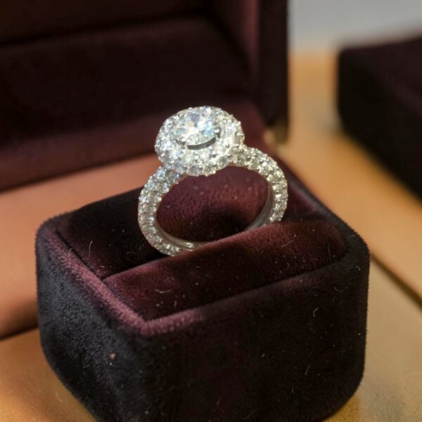 GIA Certified 4.35 Cts Round Brilliant F/VS1 Diamonds Engagement Ring 18K Gold