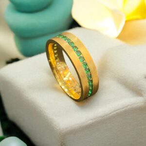 Elegant 1.25 Carats Natural Emerald Unisex Eternity Wedding Band Ring 18K Gold
