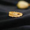 Pave 0.85 Cts Round Brilliant Cut F/VS1 Diamonds Serpentine Unisex Ring in 14K Gold