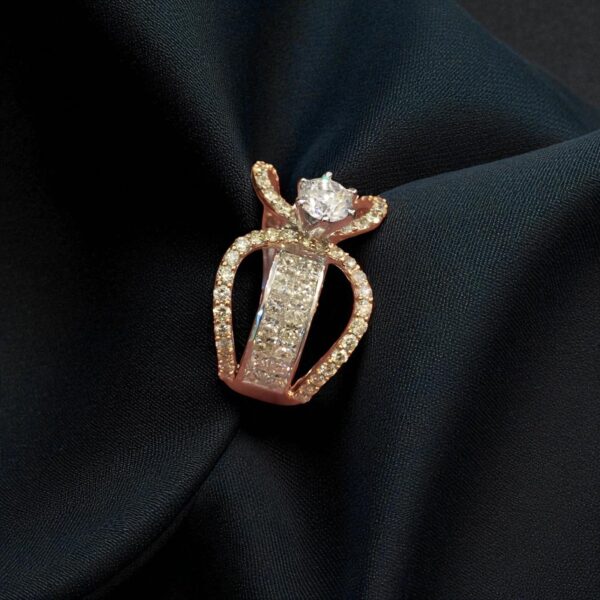 R-432 (18) Pave 2.80 Cts Round Princess Shape Diamonds Anniversary Solitaire Ring 14K Gold