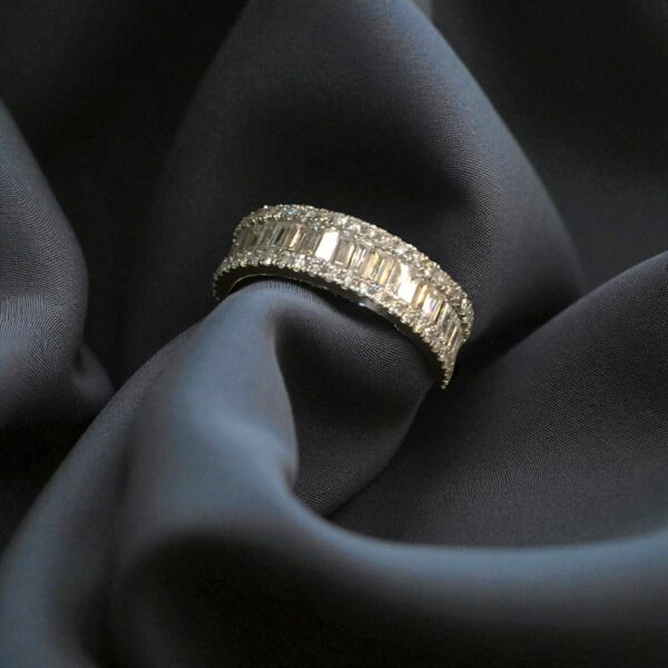 R-463 (18) Pave 2.58 Cts Round Baguette Diamonds Unisex Half Eternity Band Ring 14K Gold