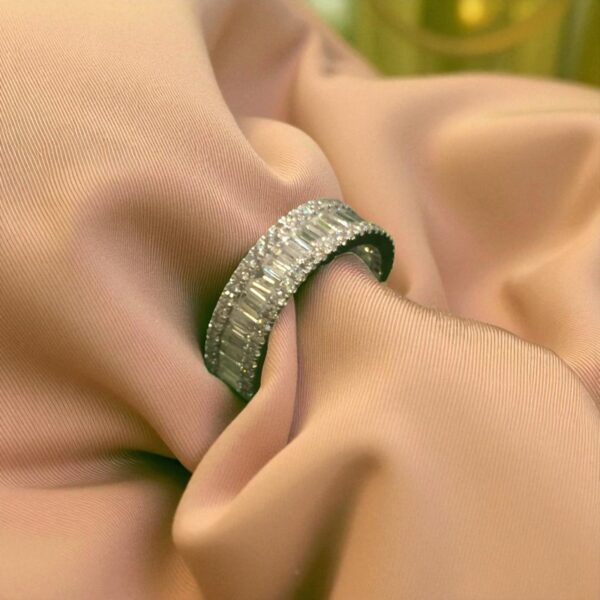 R-463 (25) Pave 2.58 Cts Round Baguette Diamonds Unisex Half Eternity Band Ring 14K Gold
