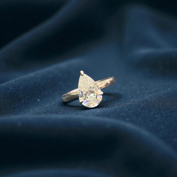 R-464 (31) GIA Certified 1.50 Cts F/VS1 Pear Shape Natural Diamond Engagement Ring 18K Gold