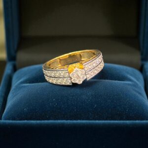 R-467 (35) Pave 0.90 Cts Round Brilliant Cut F/VS1 Diamonds Engagement Ring 18K Yellow Gold