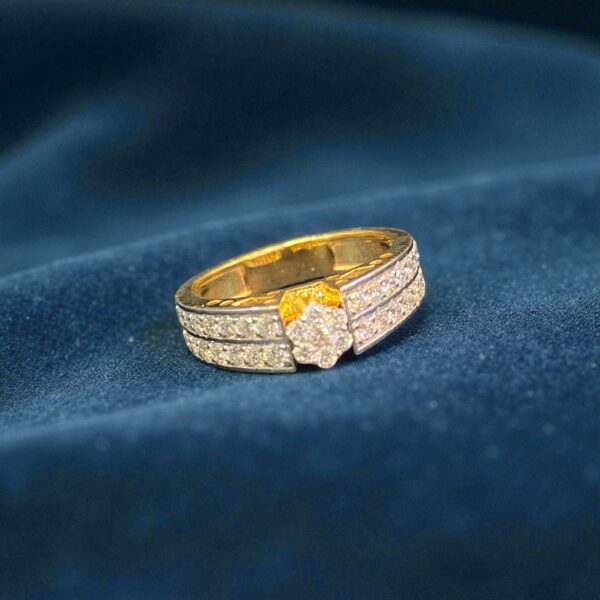 Pave 0.90 Cts Round Brilliant Cut F/VS1 Diamonds Engagement Ring 18K Yellow Gold