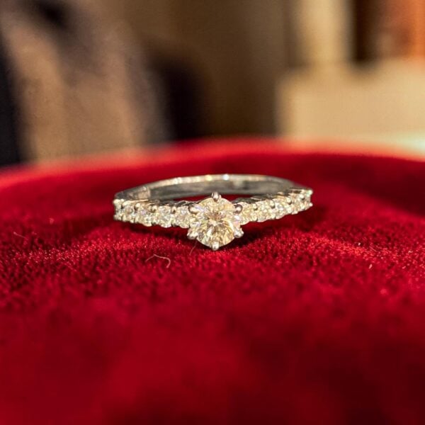 GIA Certified 0.80 Cts Round Brilliant F/VS1 Diamonds Engagement Ring 14K Gold
