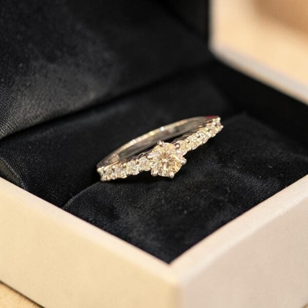 GIA Certified 0.80 Cts Round Brilliant F/VS1 Diamonds Engagement Ring 14K Gold