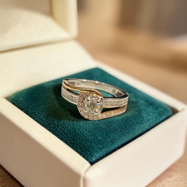 0.75 Cts Round Brilliant F/VS1 GIA Certified Diamonds Wedding Band Ring 14K Gold