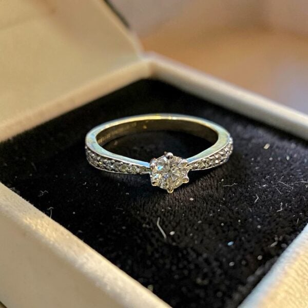 0.55 Cts GIA Certified Round Brilliant F/VS1 Diamonds Solitaire Ring In 14K Gold