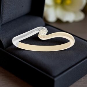 R-535 (6) GIA Certified 1/4 Cts F/VS1 Round Brilliant Cut Natural Diamond Engagement Ring 18K Gold
