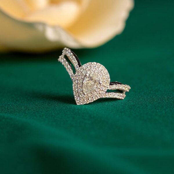 R-547 (16) Exquisite 0.80 Cts Pear Round Cut F/VS1 Diamonds Engagement Ring 18K White Gold
