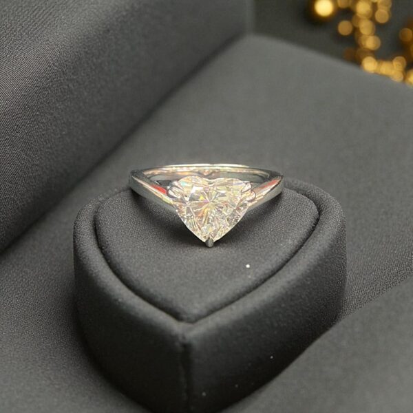 GIA Certified 3 Cts F/VS1 Heart Shape Natural Diamond Engagement Ring 18K Gold