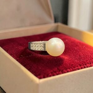 Stunning 12.65 Cts Round Brilliant F/VS1 Diamonds South Sea Pearl Ring 18K Gold