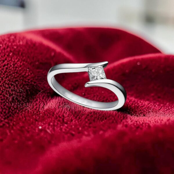 R-580 (5) GIA Certified 0.35 Cts Princess Cut F/VS1 Diamond Cross Over Ring 18K White Gold