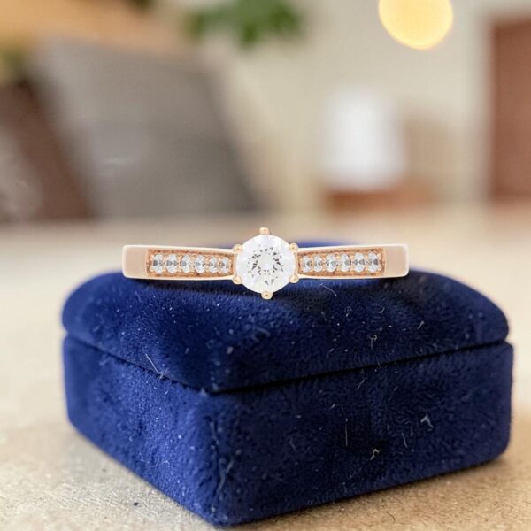 R-585 (6) GIA Certified 0.70 Cts Round Brilliant F/VS1 Diamonds Solitaire Ring In 14K Gold