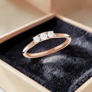 GIA Certified 1 cts Round Brilliant F/VS1 Diamonds Three-Stone Ring 14K Rose Gold