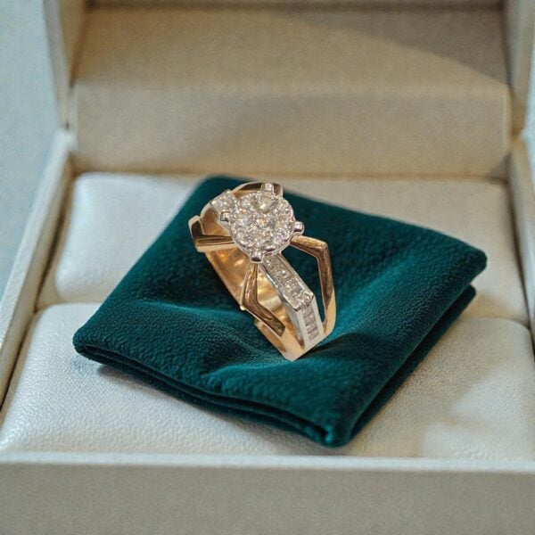 Pave 0.86 Cts Round Princess Shape F/VS1 Diamonds Wide Ring 14K Multi-Tone Gold