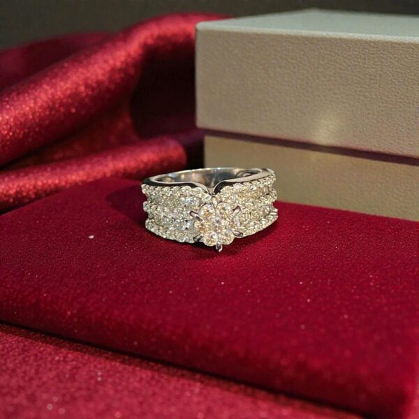Stunning 1.68 Cts Round Brilliant F/VS1 Diamonds Multi-Row Band Ring In 14K Gold